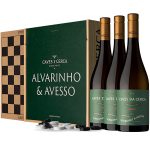 Caixa Madeira 3x750ml Caves da Cerca Alvarinho Avesso produzido e engarrafado por Caves da Cerca em Amarante